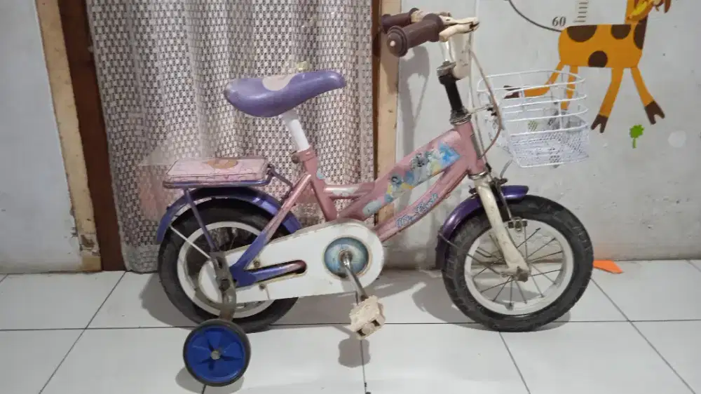 Sepeda anak pink 12 bagus didepok 1