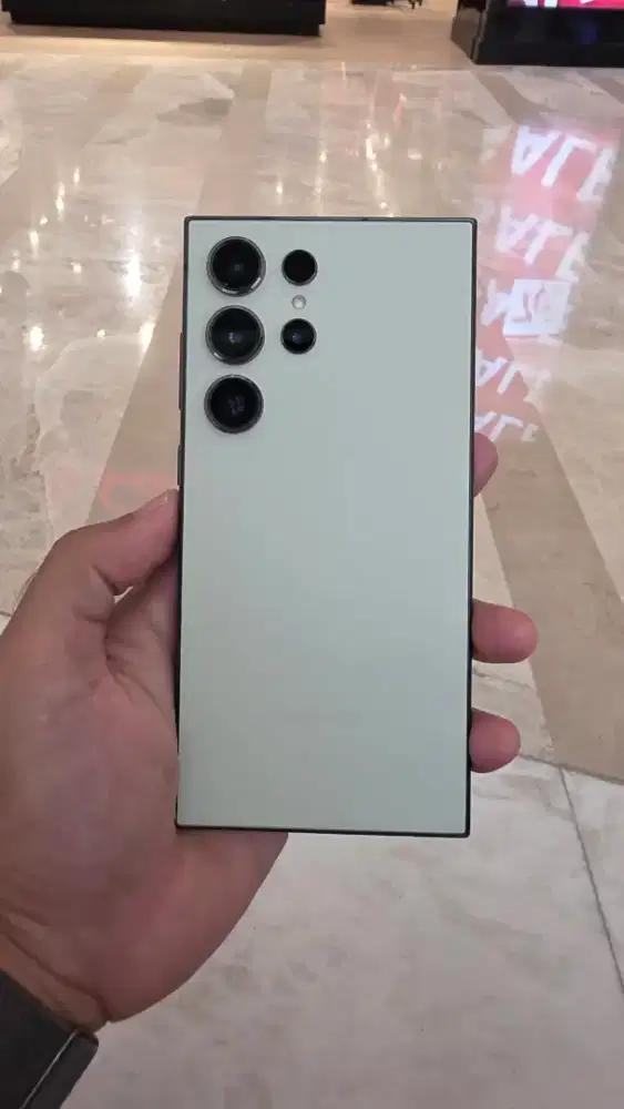 Samsung S24 Ultra 12/512gb SEIN