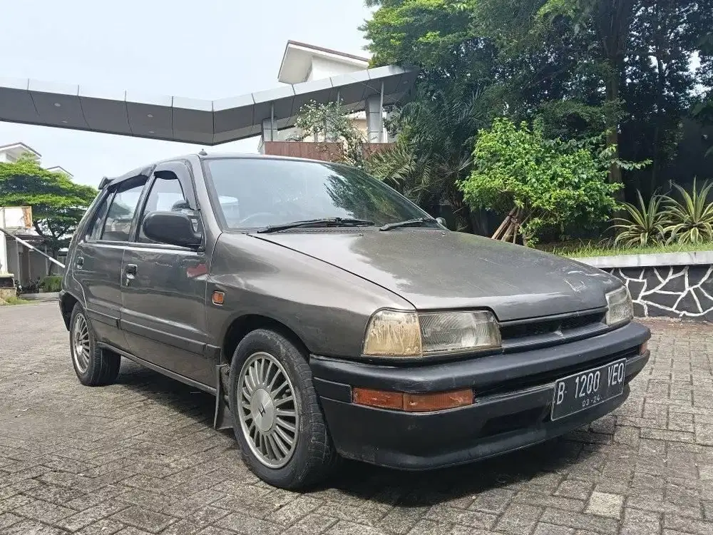 Daihatsu Charade Winner Th 1990 Manual Abu2 Metalik Siap Pakai