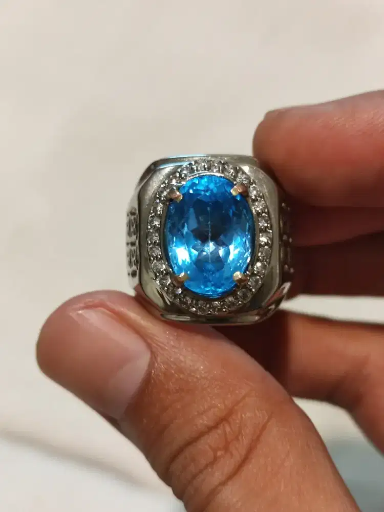 Natural Swiss Blue Topaz Irr