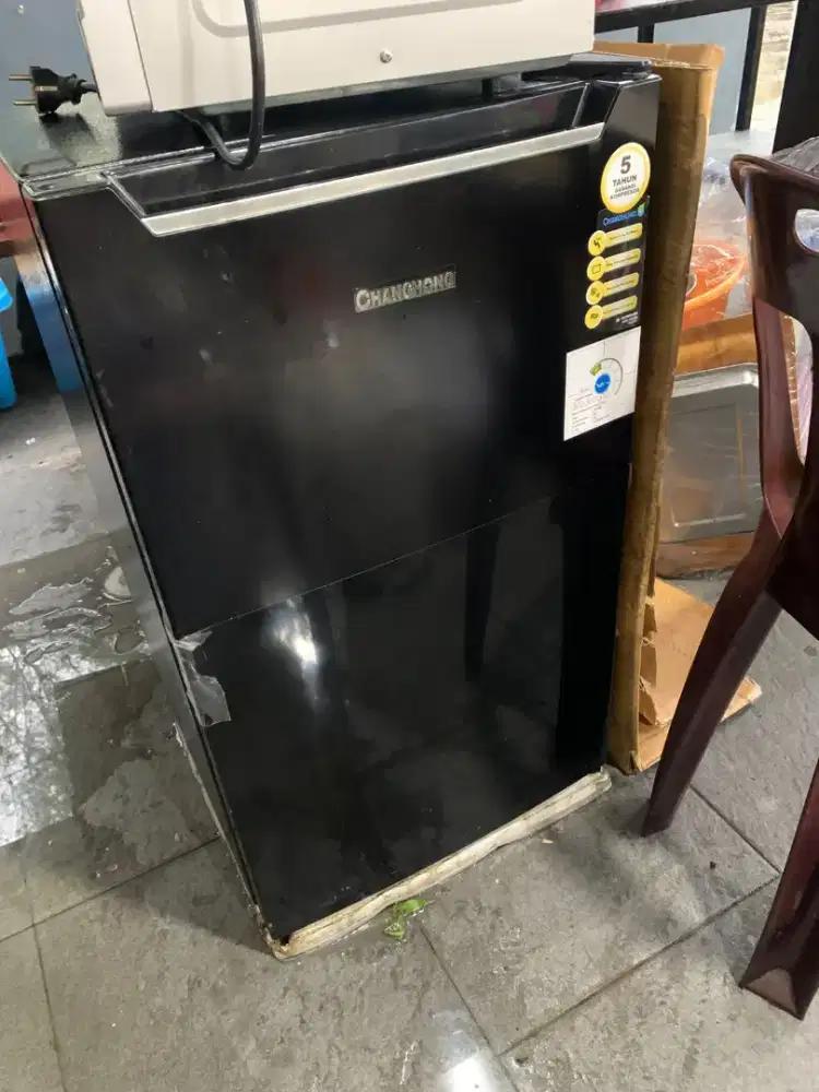 Dijual kulkas Changhong 1 pintu