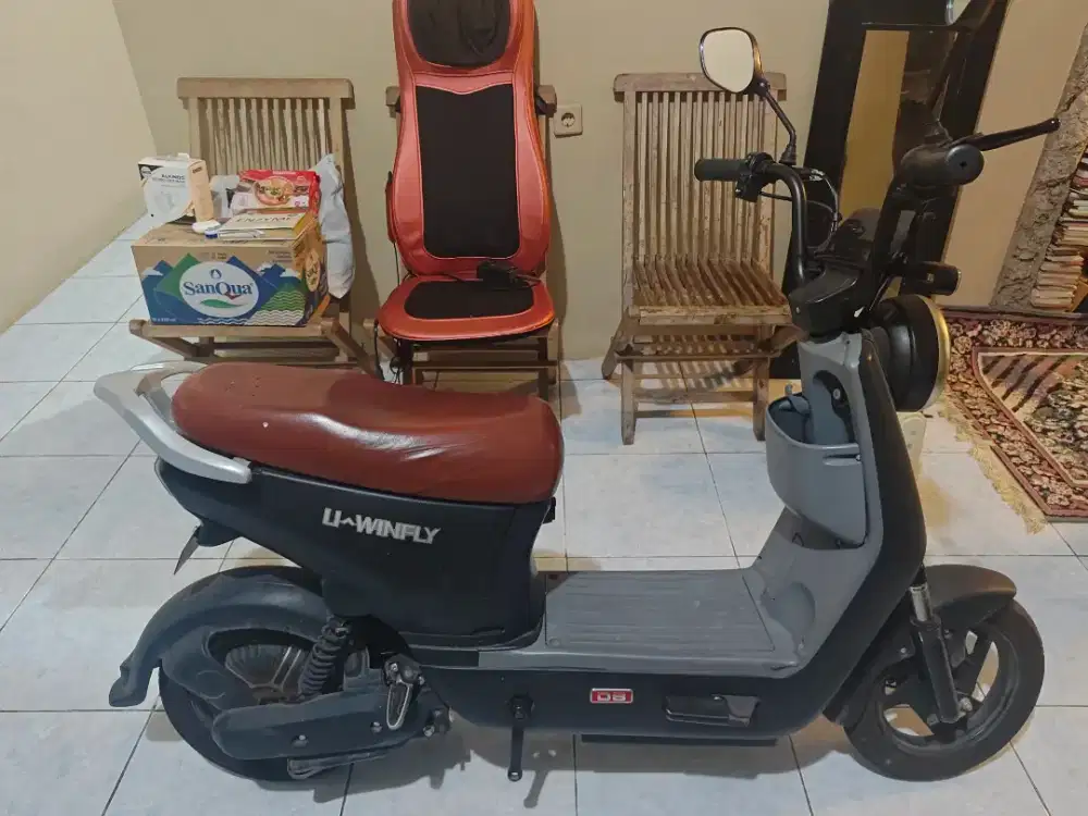 Uwinfly D8 20Ah bekas