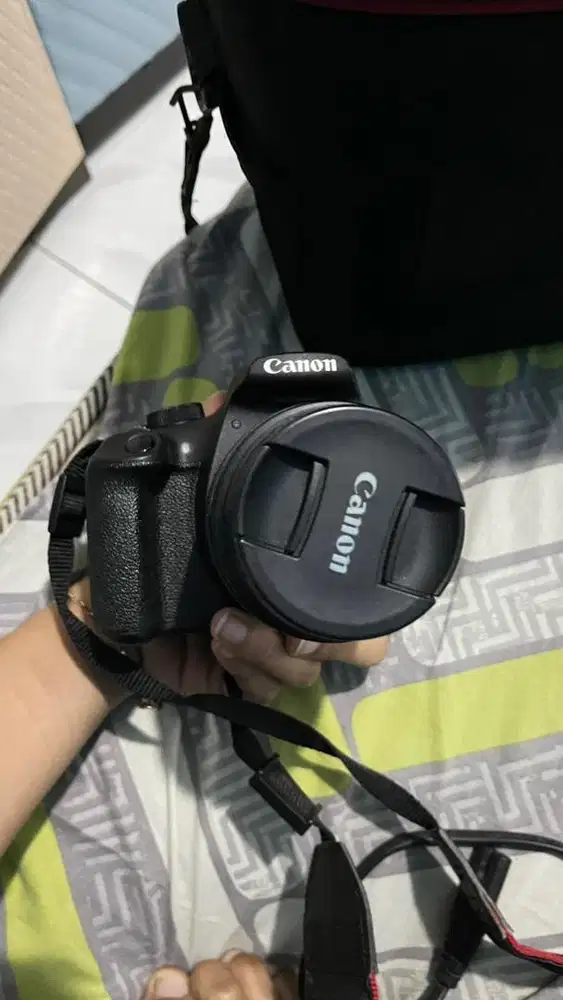 Dijual kamera canon 1200D