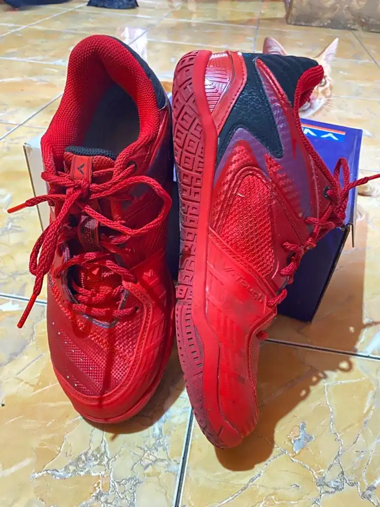 SEPATU VICTOR ORIGINAL (P9200III)