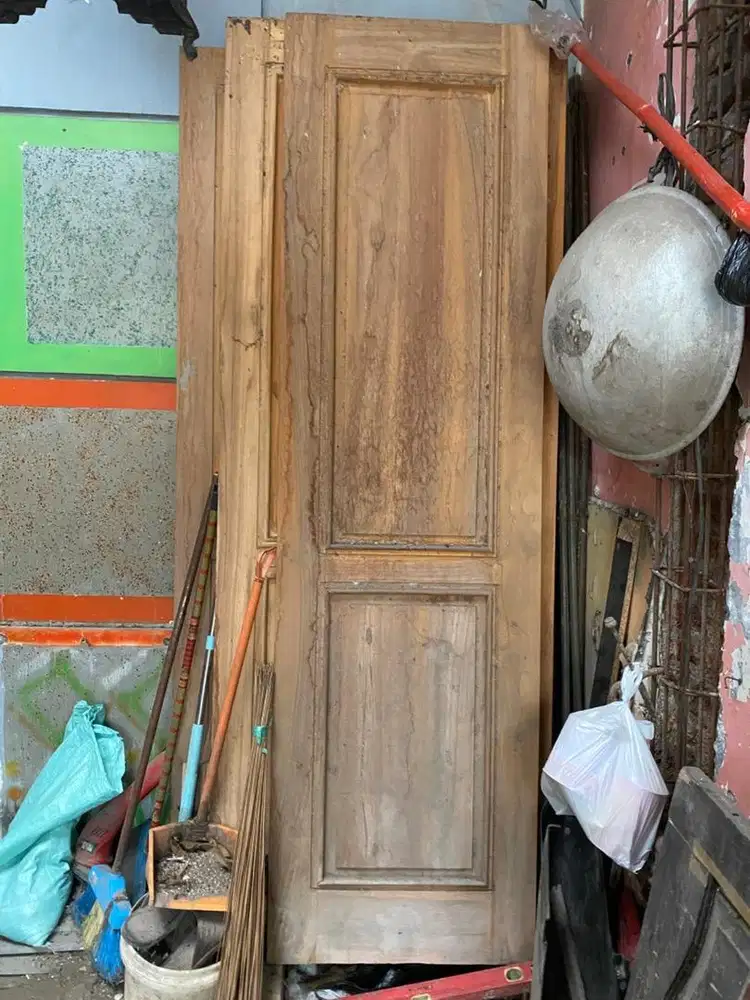 PINTU JATI ada 7 pintu
