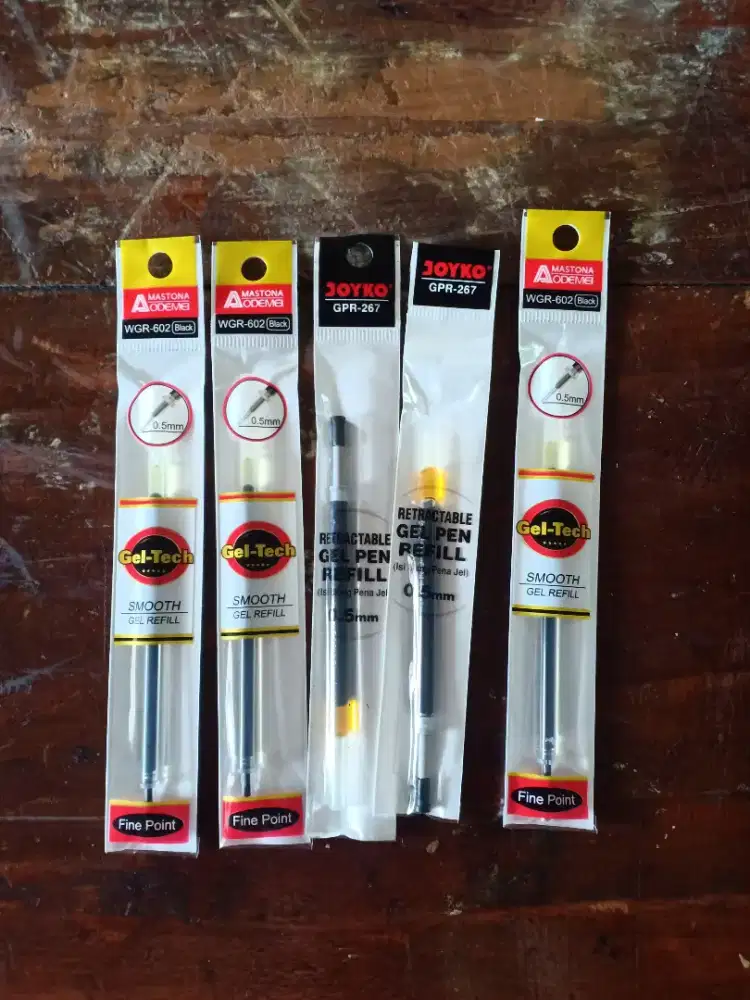 Refill Pulpen Gel 0.5mm – Joyko & Mastona (Hitam)