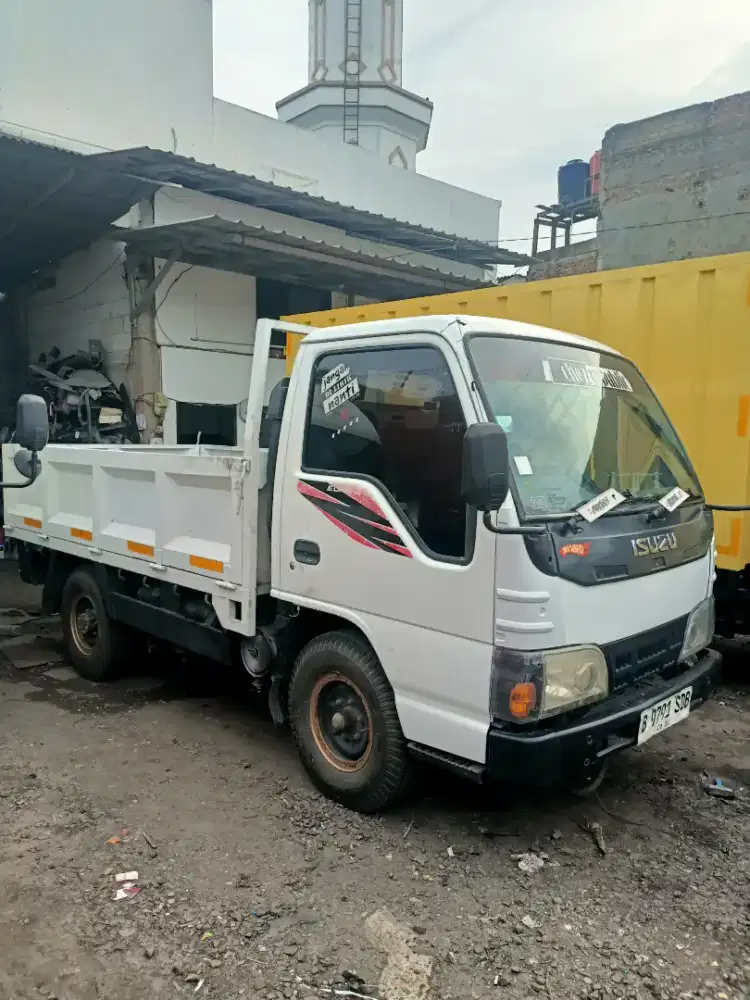 Isuzu Elf NKR55 ps100 engkel std bak 3way 2015