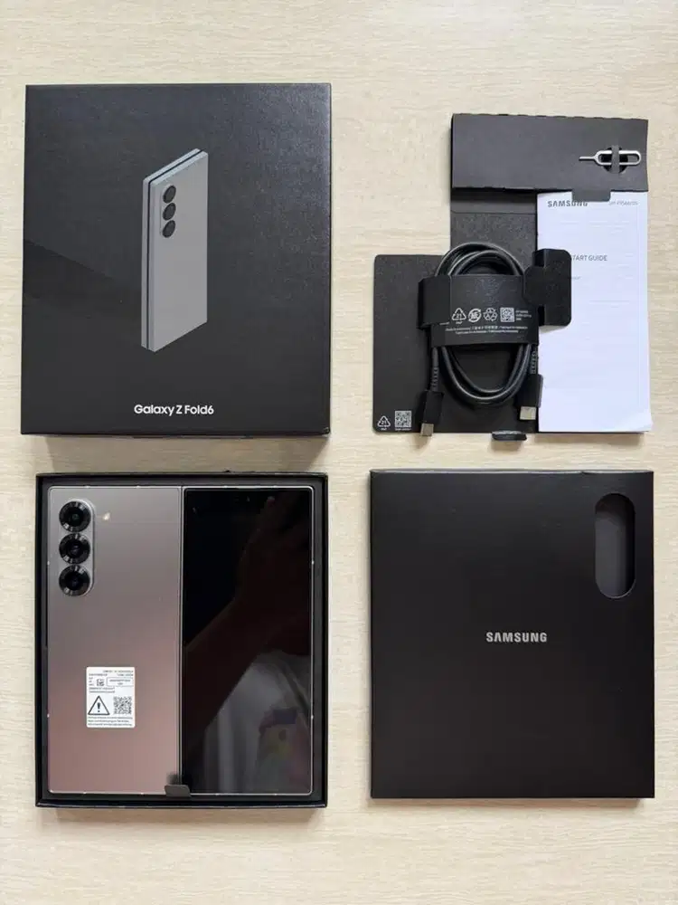 Samsung Galaxy Z Fold6, 256GB, Silver Shadow