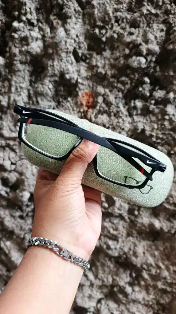 Jual frem NIkE untuk pria