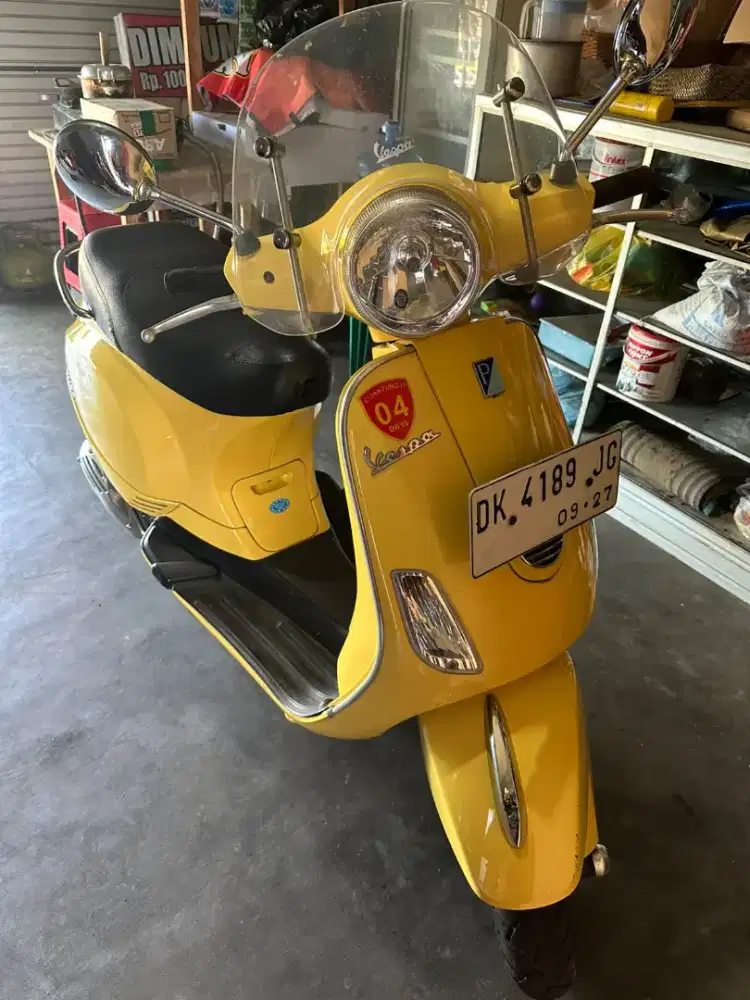 VESPA MATIC KUNING SUSU! MOTOR JARANG DIPAKAI
