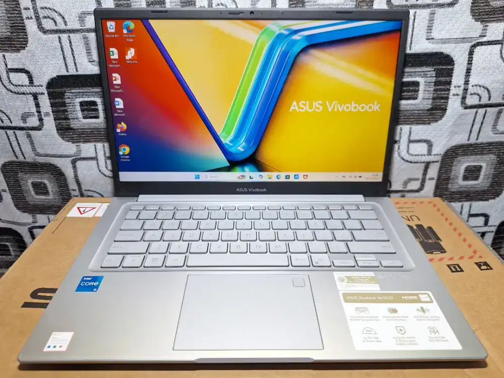 Laptop Asus A1404ZA Garansi 2027 mulus like new Core i5 gen 12 mantap