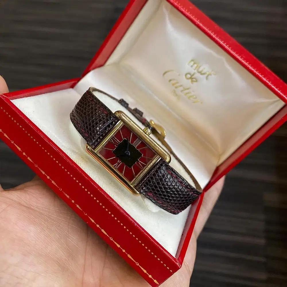 Cartier Tank Must Lady Roman Burgundy Gold Dial Quartz 22x28mm