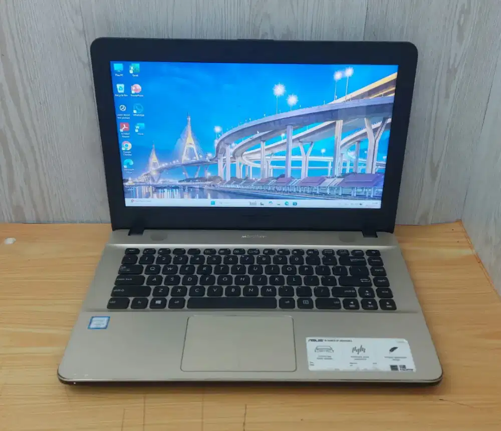 ASUS X441UA-WX321T Core i3-6006U|4GB|256GB|14HD|Win11