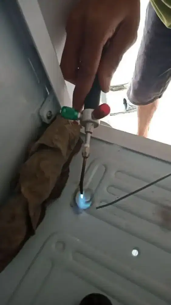 SERVICE AC, KULKAS, FREEZAR, SHOWCASE, POMPA AIR, MESIN CUCI