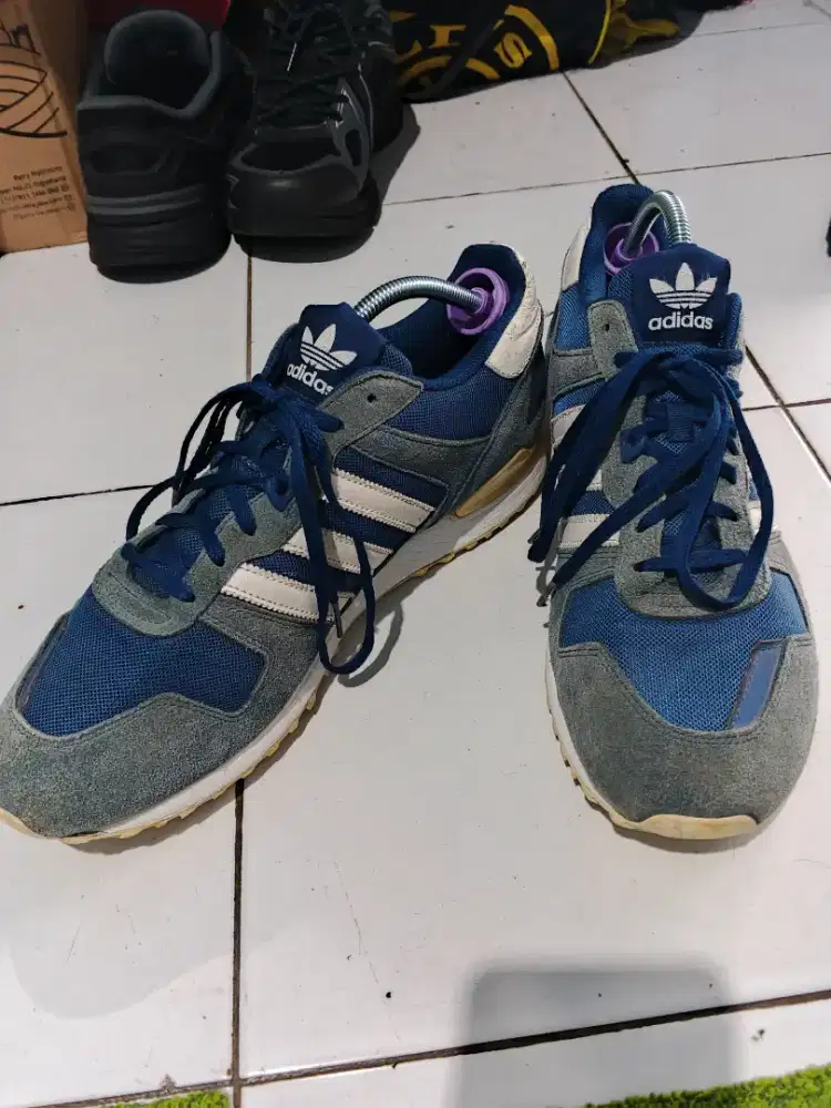 Adidas ZX 700 Navy White