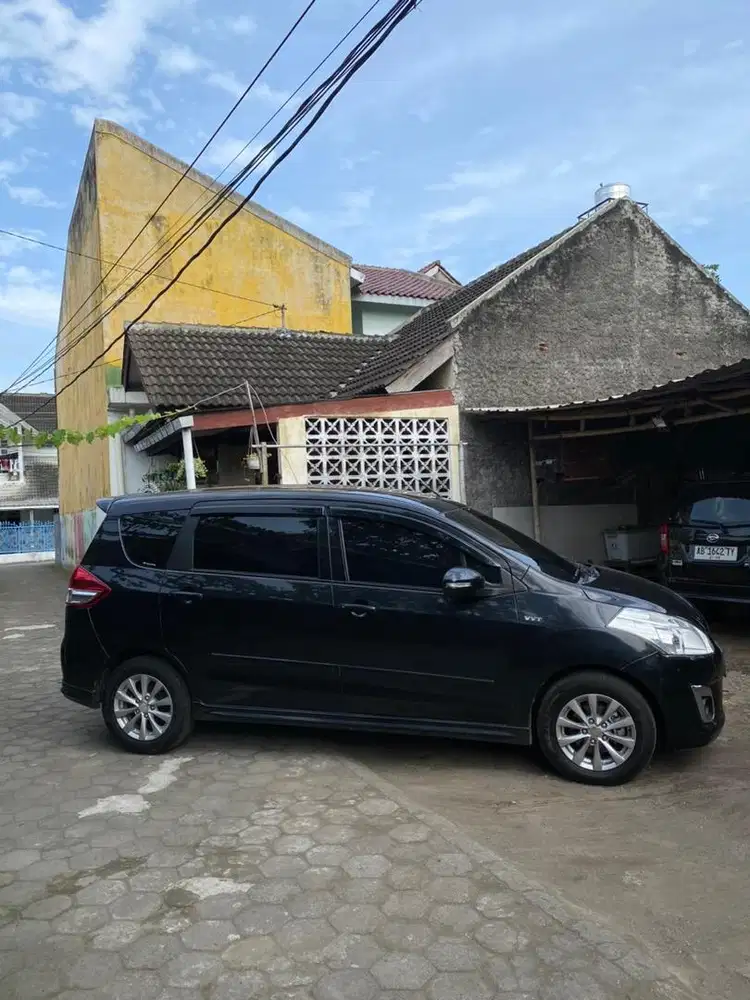 DIJUAL ERTIGA MATIC GX 2014