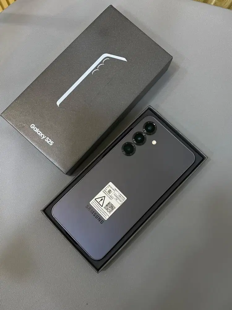 Samsung S25 12/512GB GARANSI SEIN