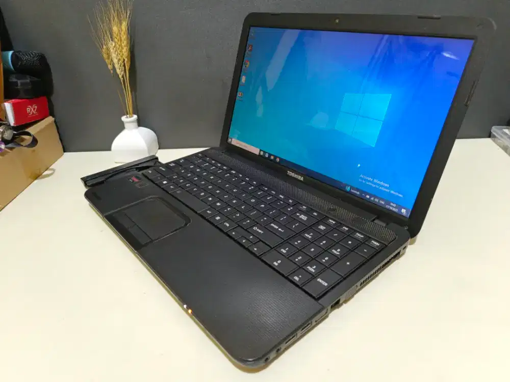 Laptop Toshiba Satellite C855D Amd E300 Ram 6Gb Hdd 500Gb Jual Cepat