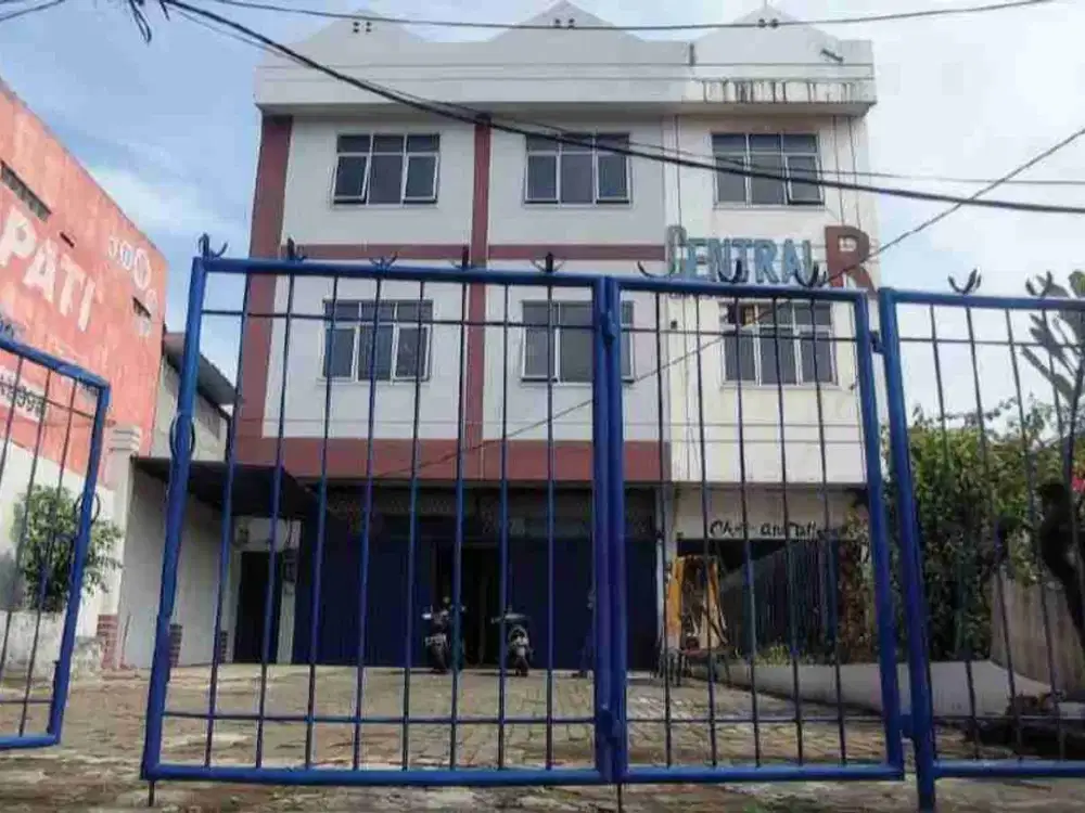 Ruko Gandeng depan Mie Gacoan Ciledug dekat Budi Luhur harga dekat NJOP