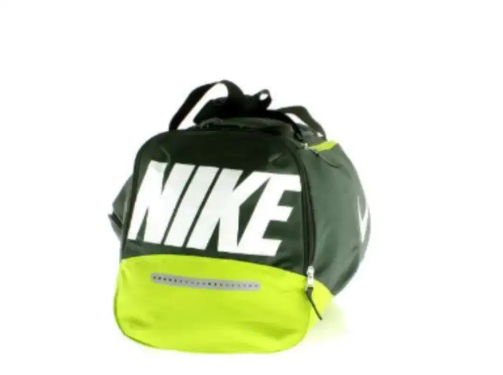 Dufflebag nike likenew