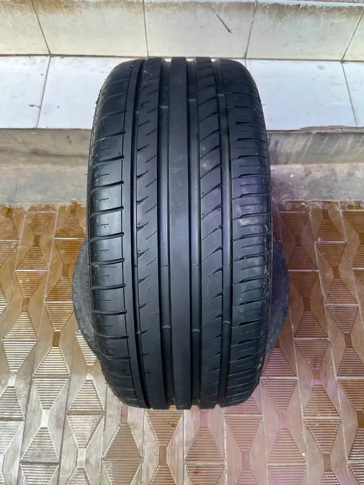 Ban GT Radial Champiro HPY 225 40 r18 1Pcs