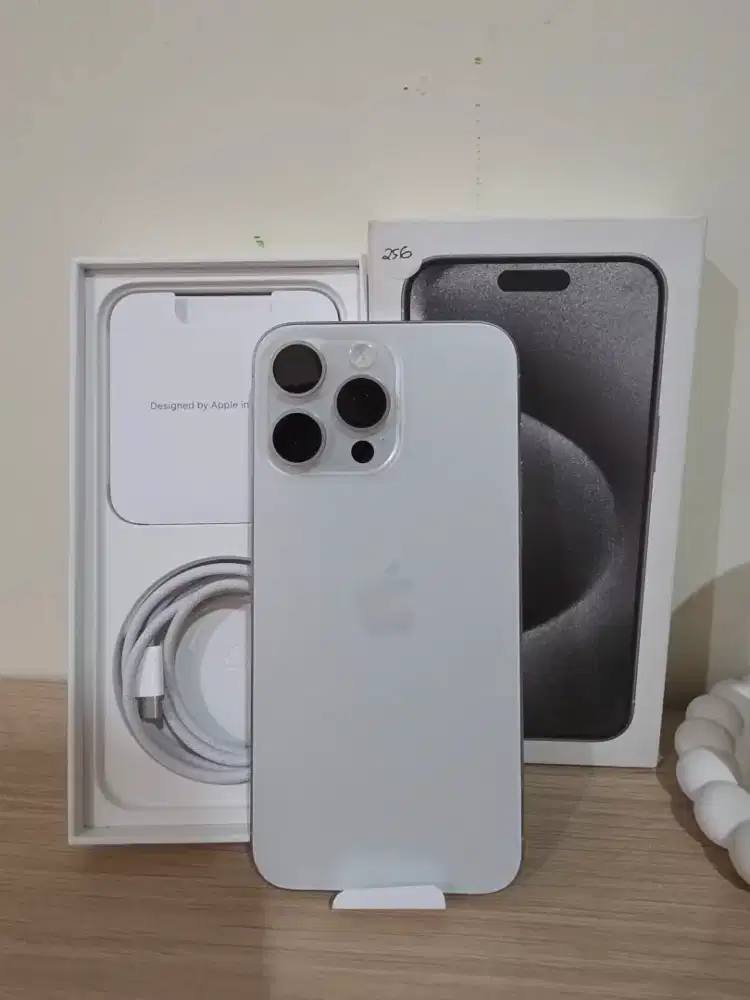 iPhone 15 Pro Max 256gb, White Titanium, ex-iBox