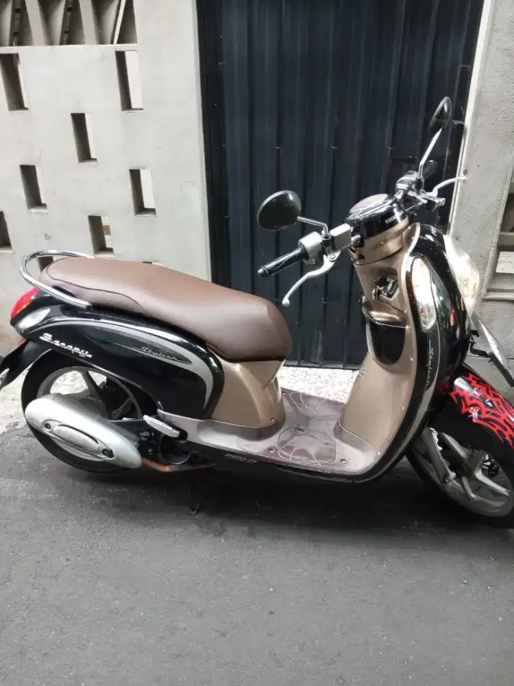 Jual motor Honda Scoopy 2014