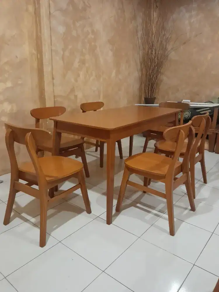 Meja kursi restoran dan cafe