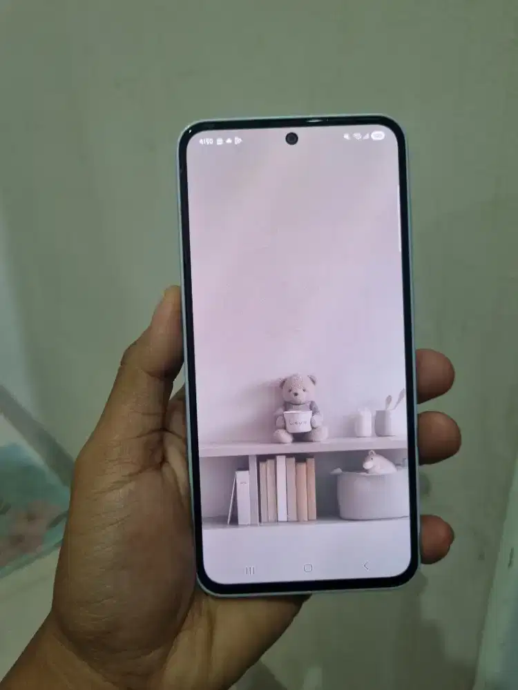 Samsung A35 5G 8/256 mulus 98% HP dan Charger aja