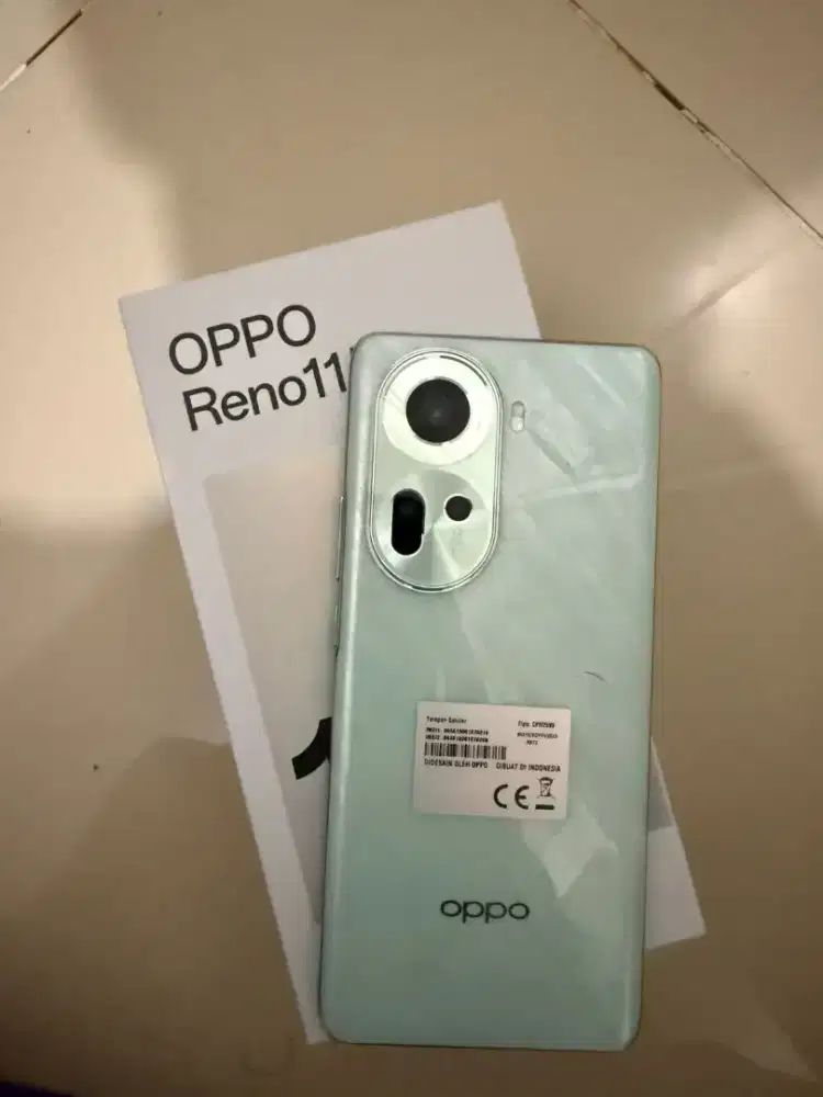 OPPO Reno 11 5G 8/256gb garansi panjang
