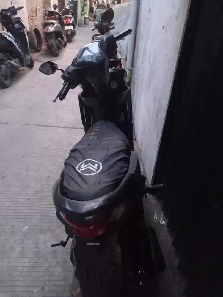 Jual motor beat 2015