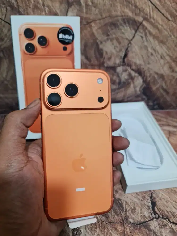 Iphone 17 promax 256gb orange