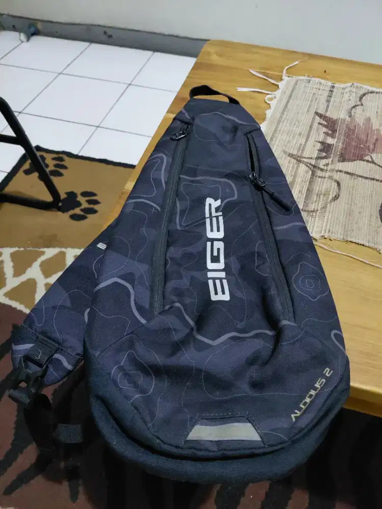 Tas selempang / slingbag Eiger