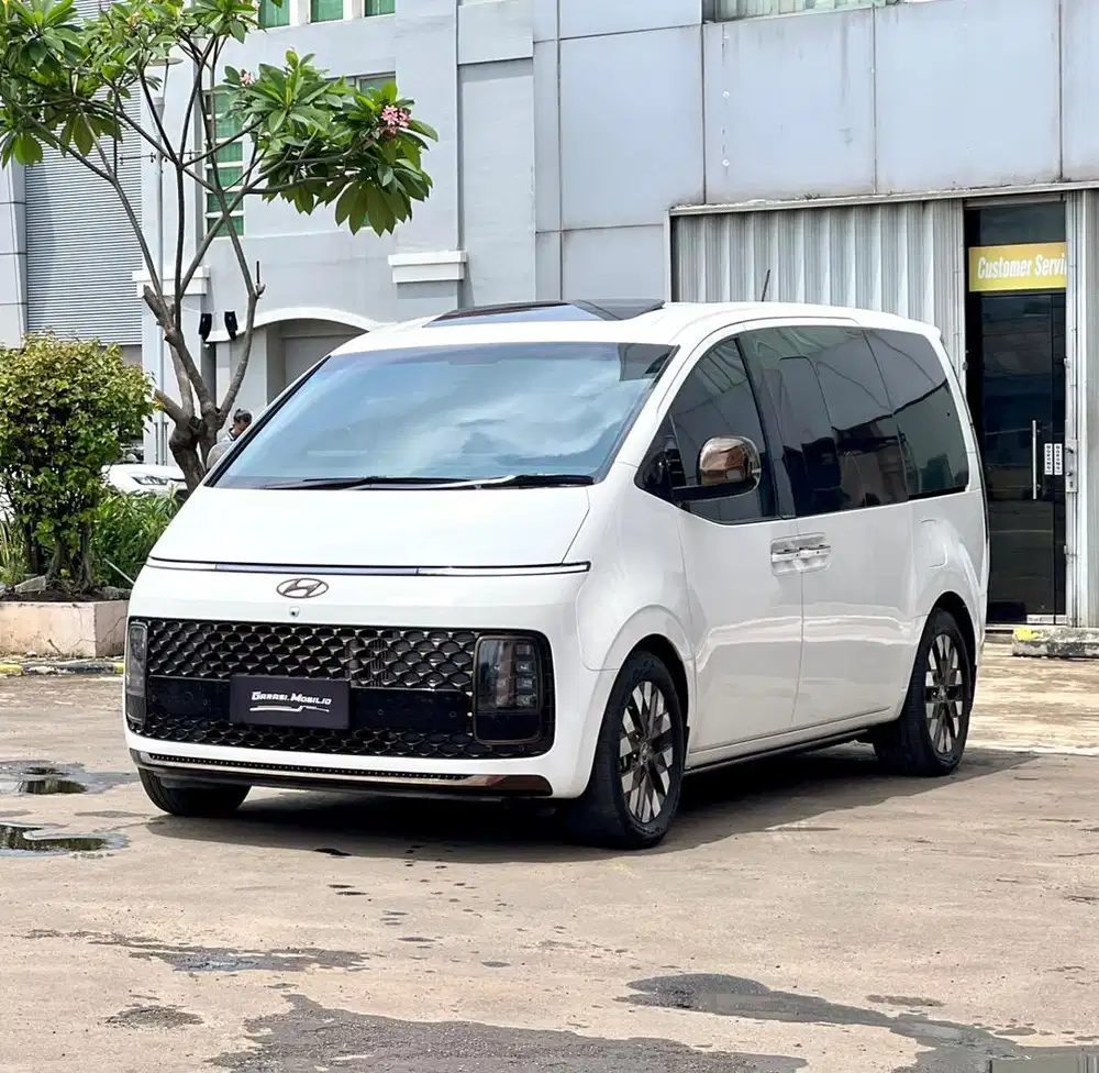 Hyundai Staria Signature 9 2.2d 2021 / Odo 42rbu Kilometer