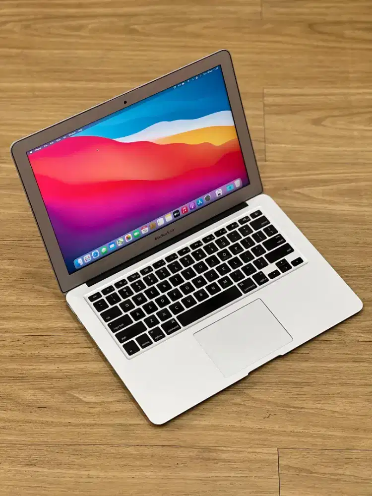 MacBook air early 2015 13inch 4/128