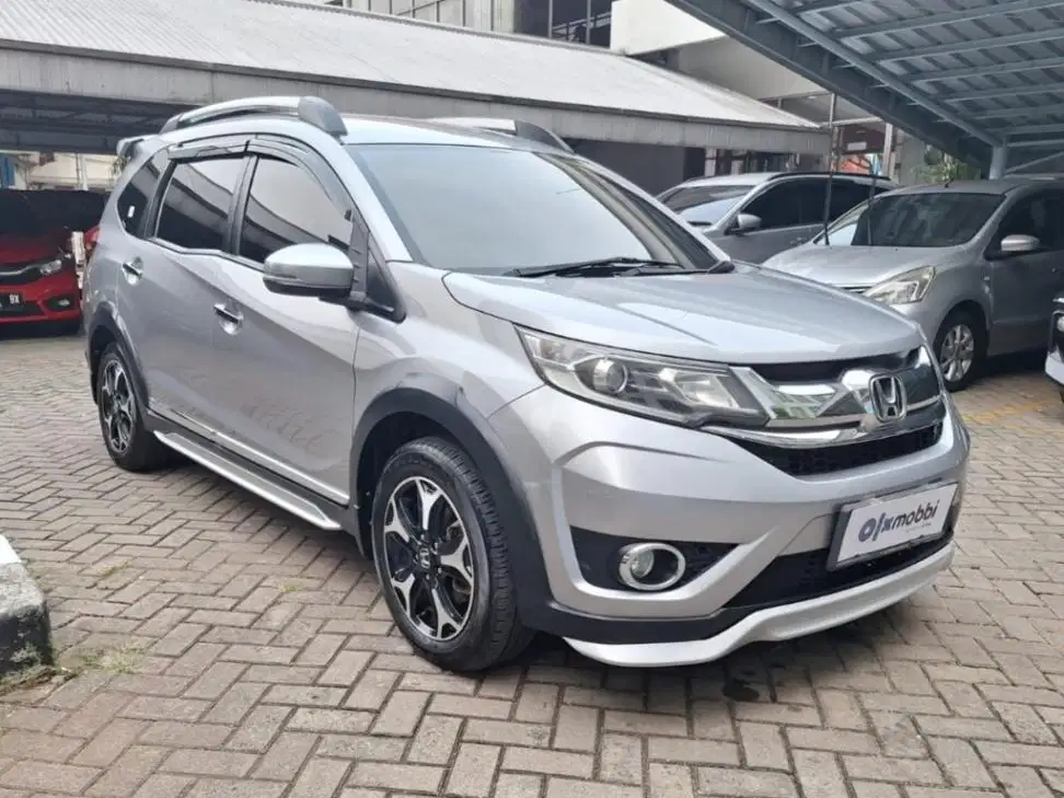DP MURAH Honda BR-V 1.5 E Prestige Bensin-AT 2017 Hitam CTVGB