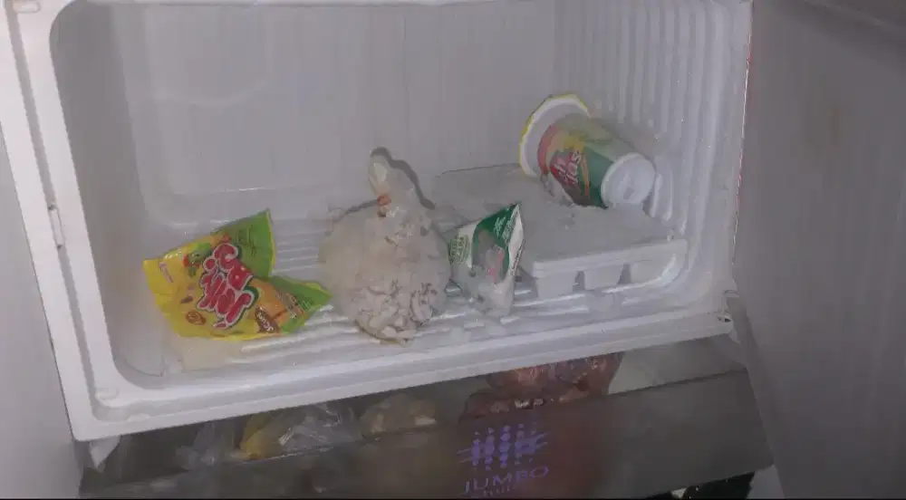 Kulkas 1 pntu sgt normal dngin lengkap