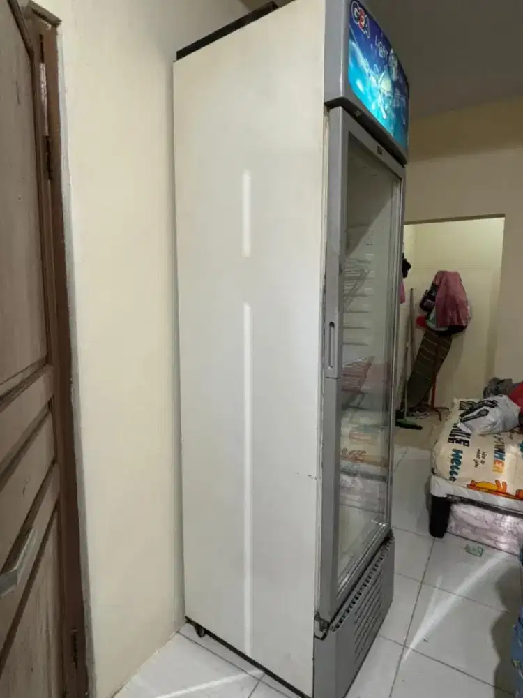 Showcase merk GEA 382 L