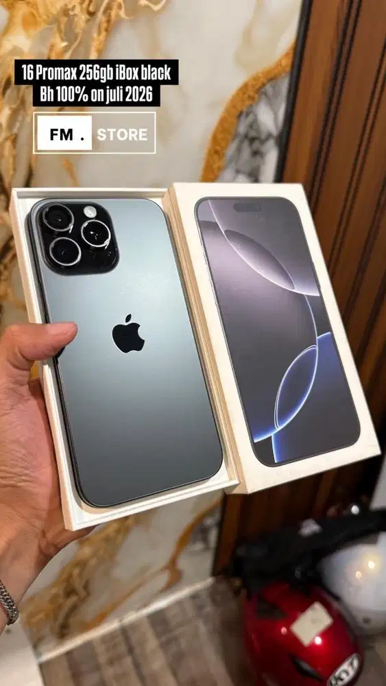Iphone 16 Promax 256gb iBox black garansi on. Tukar tambah bisa