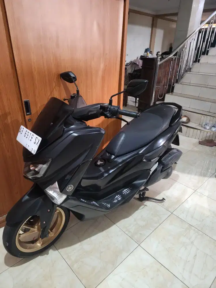 Nmax hitam doff 2019 Gbm