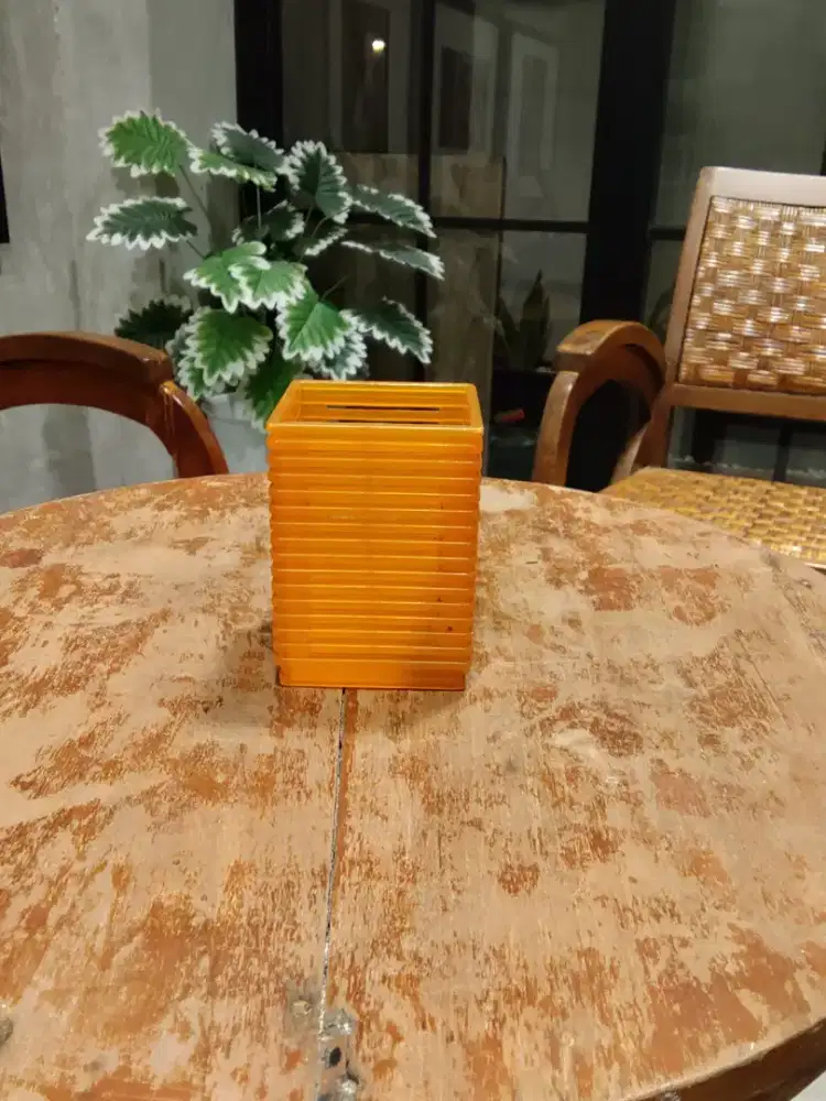 Kotak Pensil Warna Orange - HSC 2025