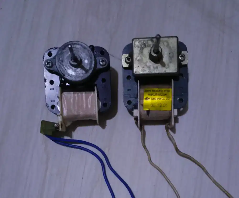 Di jual kipas dua pintu