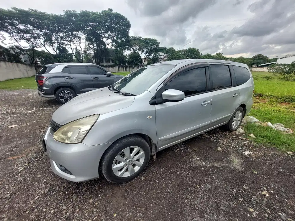 Nissan Grand livina 2014 Bensin