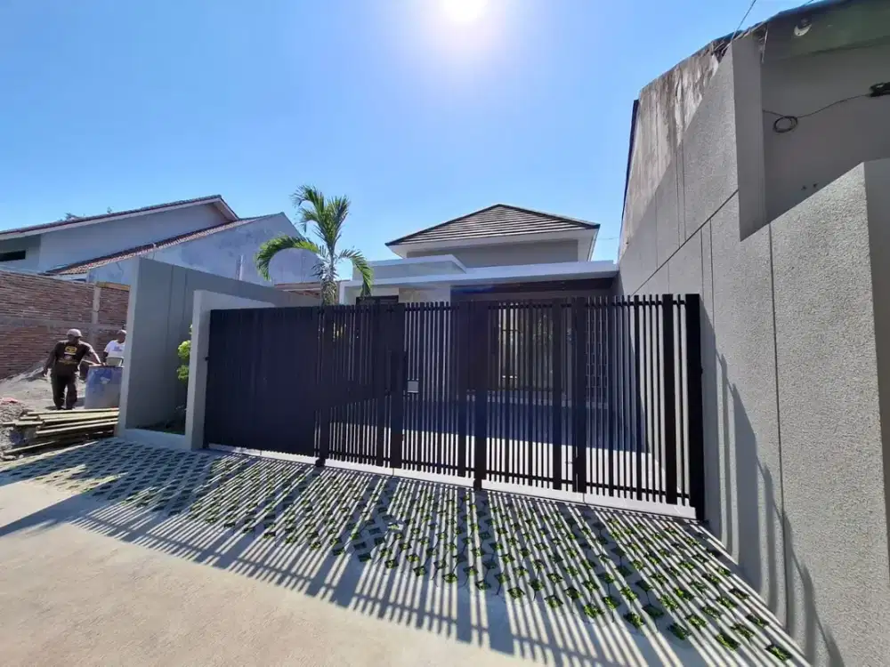 Rumah Siap Huni Desain Mewah Limasan Modern di Purwomartani