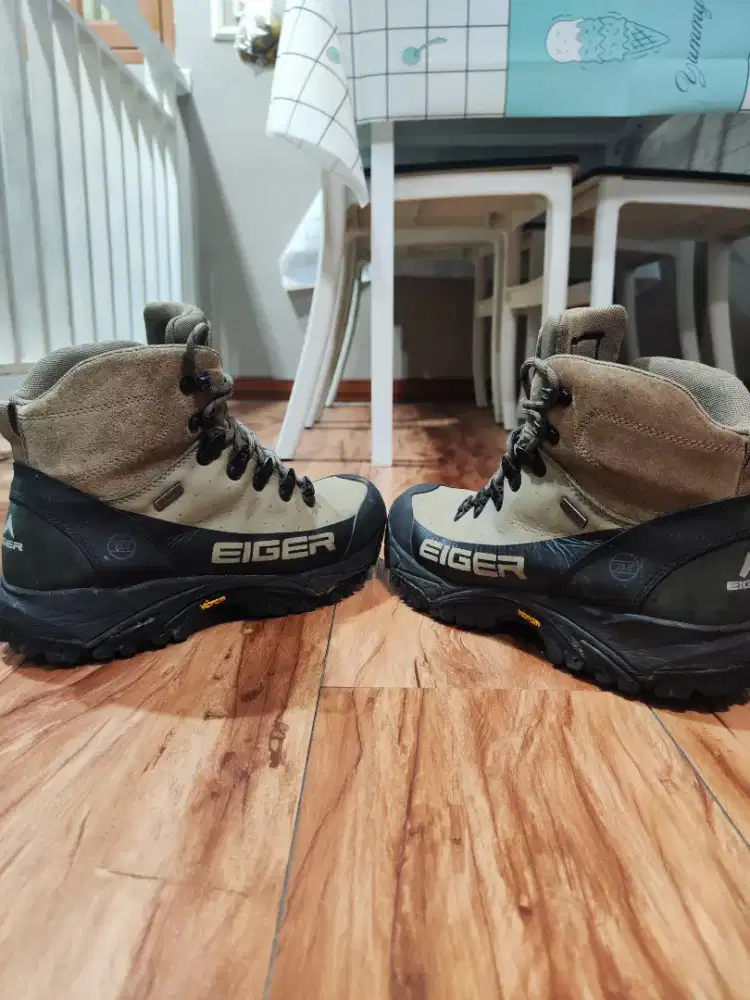 Sepatu Gunung Hiking Eiger Eagle Plum 2Original Eiger