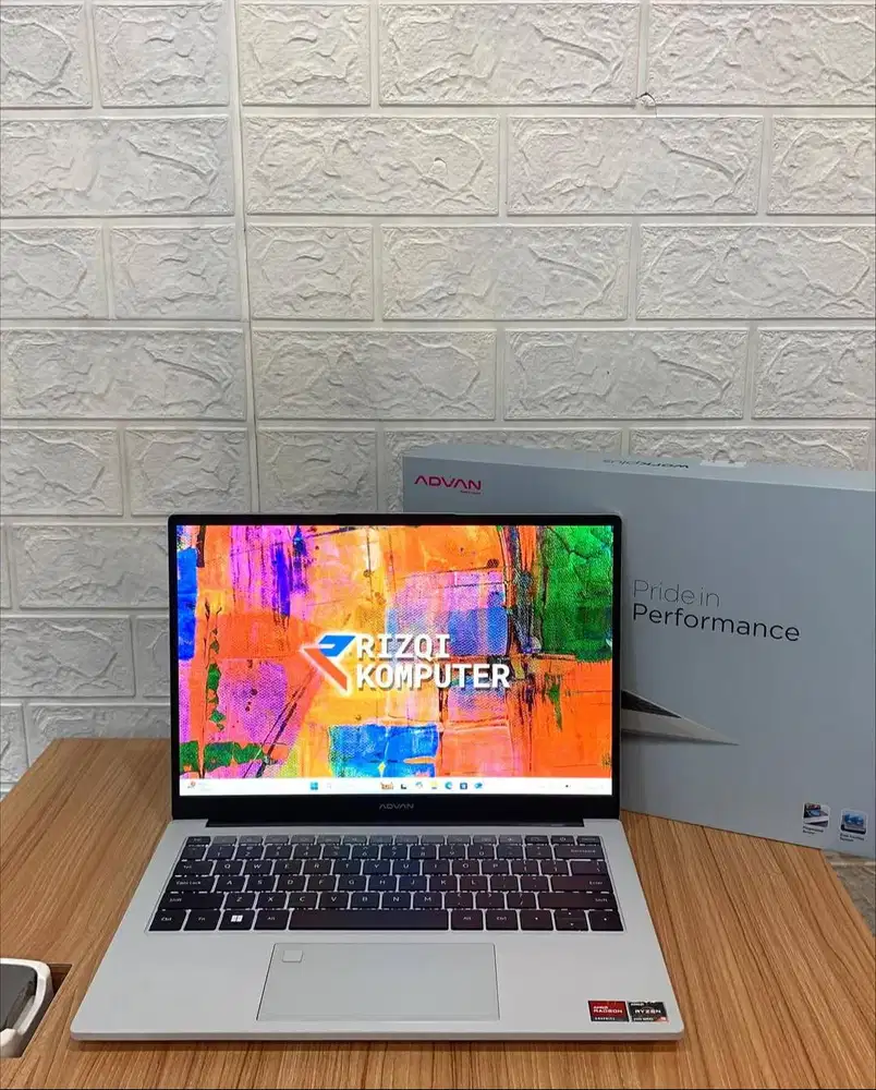 Advan WorkPlus 1701 Processor AMD Ryzen 5 6600H Ram 16GB SSD 512GB