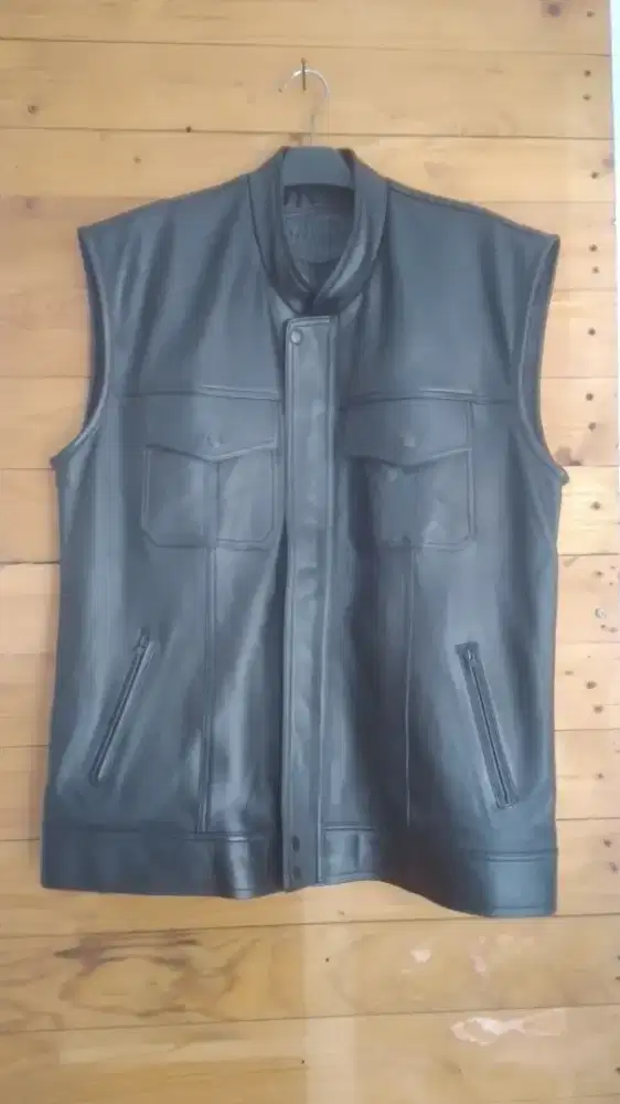 Rompi/vest kulit asli