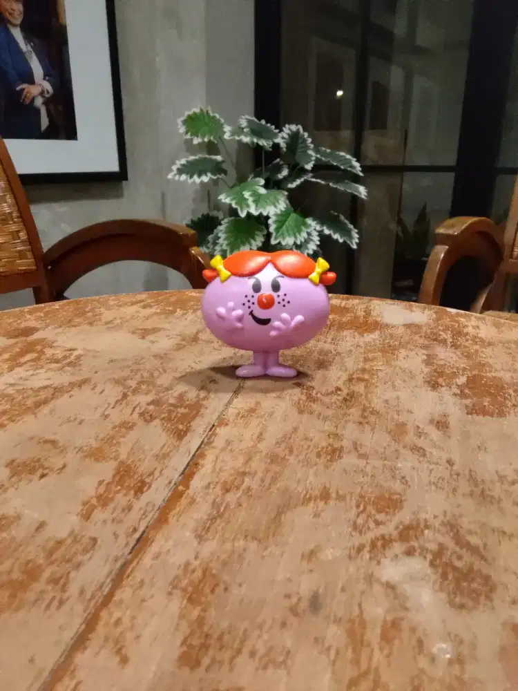 Figure McDonald's Little Miss Ungu - HSC 2025