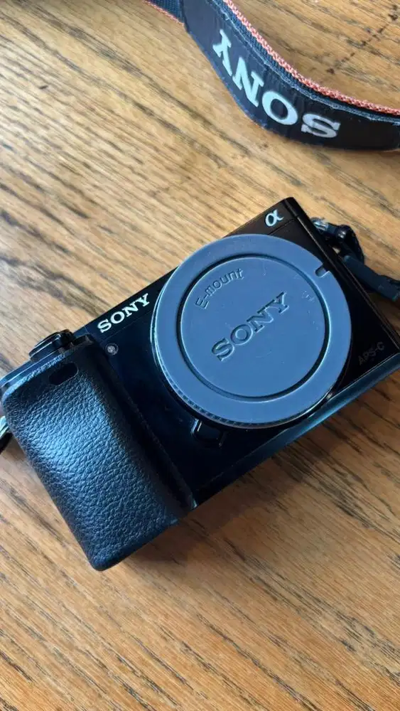 Dijual Sony A6000 – Normal Semua,  Pemakaian Wajar
