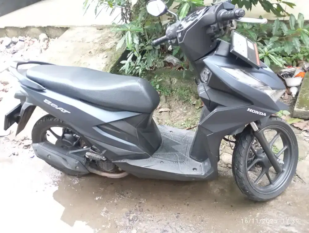 Dijual Honda beat tahun 2023 barang istimewa minus pajak off 1x